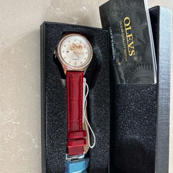 Women\'s Red Leather Strap Watch